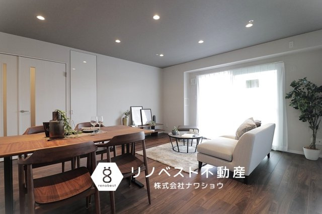 クレール八戸ノ里ソレイユの居間・リビング|約18.8帖のLDK！
住戸の中心にあり、家族が集まりやすい間取りです◎
