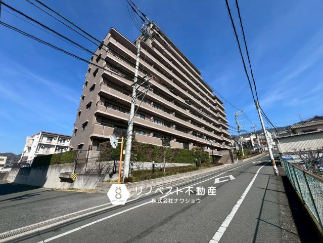 コスモ東石切さくら坂の外観|【リノベスト不動産】東大阪市・生野区・東成区での物件探しは弊社にお任せください！
