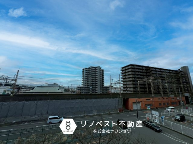 八戸ノ里第3ガーデンハイツB棟の展望|【リノベスト不動産】弊社は近鉄大阪線・奈良線『布施』駅から徒歩2分の場所にございます♪
