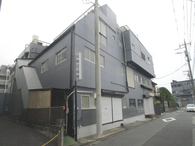 足立区谷在家３丁目の倉庫