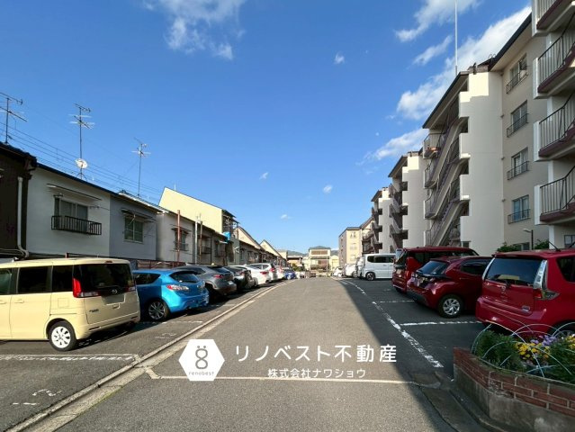 プレジデント東大阪第1棟の駐車場|【リノベスト不動産】弊社では売却のご相談も受付中！まずは一度ご相談ください♪