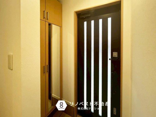 東大阪市寿町1丁目の玄関|【リノベスト不動産】テナント（事業用）物件のご紹介も可能です。事務所移転・新規開業等お気軽にご相談ください♪

