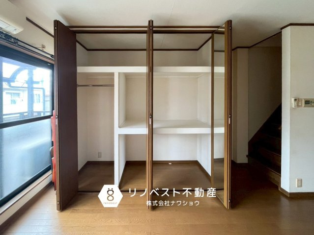 生野区巽西４丁目の収納|【リノベスト不動産】弊社は近鉄大阪線・奈良線『布施』駅から徒歩2分の場所にございます♪
