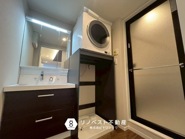 東大阪市角田２丁目の脱衣所|衣類乾燥機の『乾太くん』が設置済み！
洗濯物が乾きにくい季節も安心です♪