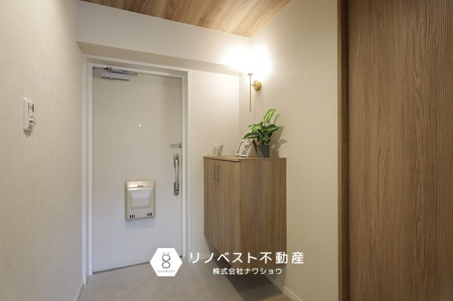ライオンズマンション東花園の玄関|【リノベスト不動産】弊社では売却のご相談も受付中！まずは一度ご相談ください♪
