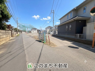 【前面道路含む現地写真】 | CRADLE GARDEN佐野市浅沼町　第6　　 | 【前面道路写真】人気の角地☆陽当り・解放感◎になっております！