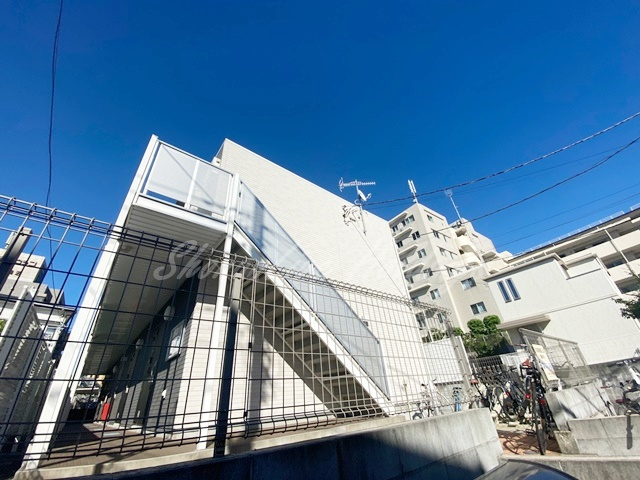 藤沢市片瀬５丁目のアパート