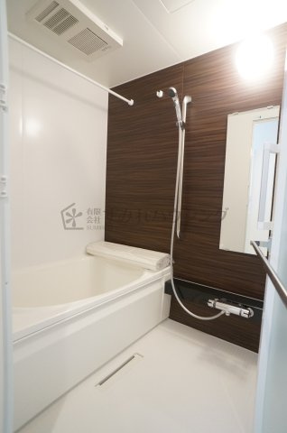 シャーメゾン　プルメリアの浴室