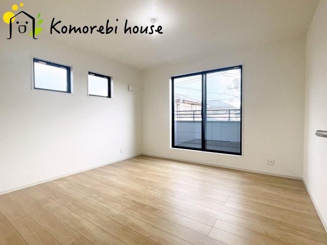 さいたま市北区別所町　1期　新築一戸建て　FiT-A 01の寝室|開放的な寝室です
