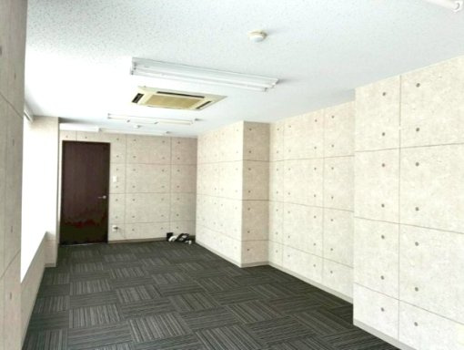 リアライズ南船場ビルの内装