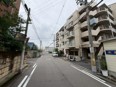 【周辺】 | サンライズマンション浜寺 | 南海本線「石津川」駅まで徒歩約12分です。