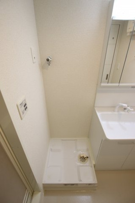 【設備】 | ルミエールハルム | 室内洗濯機置場
