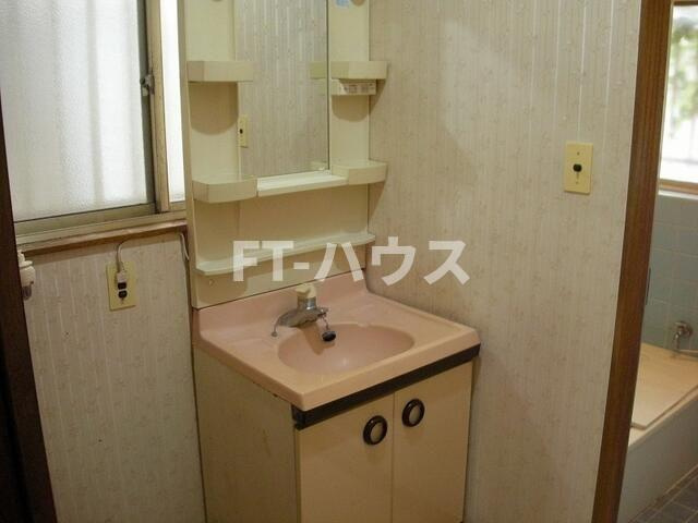 八千代台西５丁目貸家の洗面所