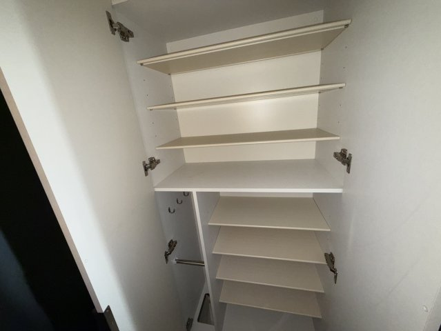 プレサンス神戸水木通ルミエスの収納|同物件別部屋写真