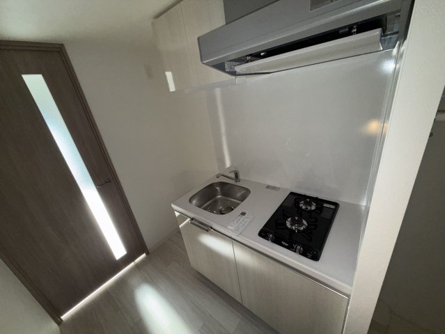 プレサンス神戸水木通ルミエスのキッチン|同物件別部屋写真
