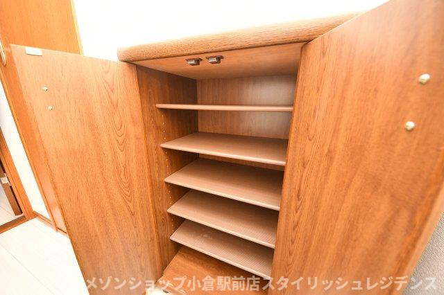 アレックス若園の収納