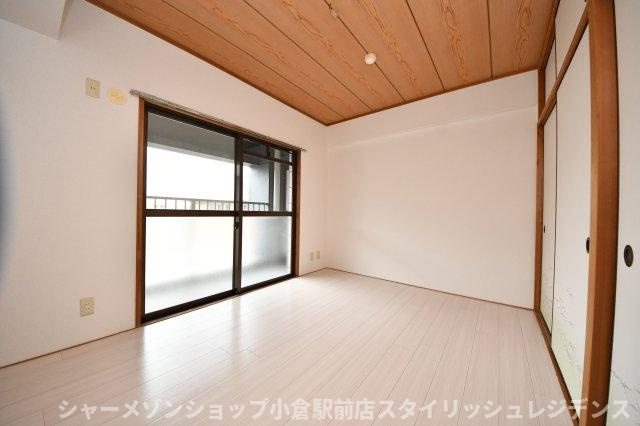 アレックス若園の居間・リビング