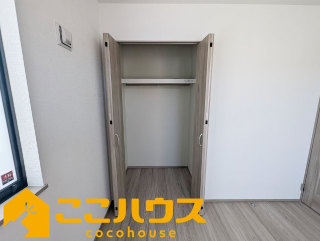 沖縄市知花1丁目273番　新築戸建て　全5棟　A号棟の収納|衣類を整理しやすい収納空間◎