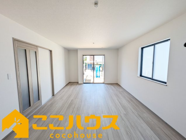 沖縄市知花1丁目273番　新築戸建て　全5棟　A号棟の居間・リビング|LDK16.25帖