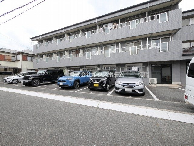 第２ハイツ杉本の駐車場