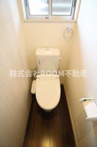 グランドウルス桜木のトイレ|落ち着いた色調のトイレです