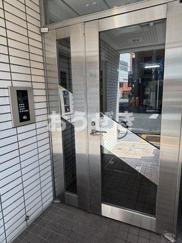 コーラルハイム山田町のエントランス