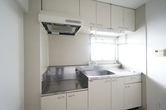 ビレッジハウス迎田2号棟のキッチン|水曜日、営業時間外もご相談ください！