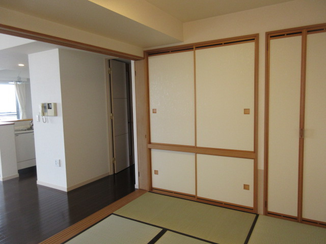 パシフィック西6条プライムの和室