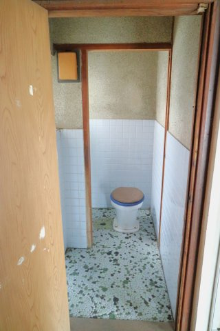 明治町テナントのトイレ