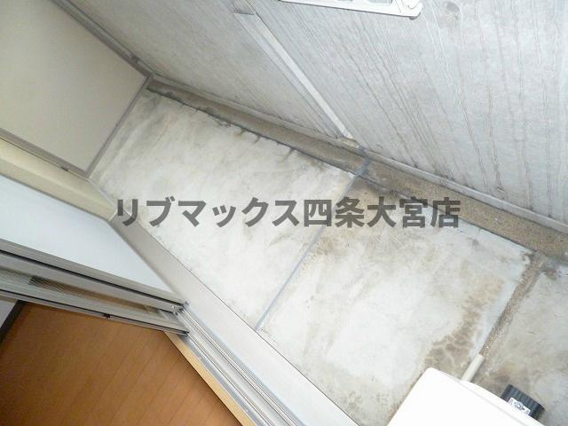 【バルコニー】