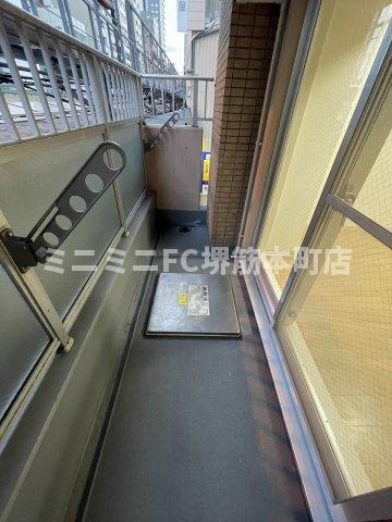 グラマシー心斎橋東のバルコニー
