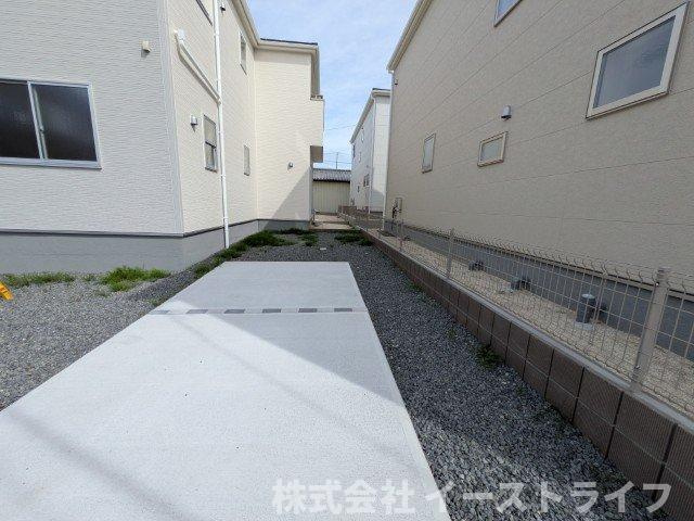 【新築戸建】【家具＆LDKエアコン付】　いわき市四倉町上仁井田2期　長期優良住宅の駐車場|1号棟写真　カースペースです。3台の駐車が可能！！