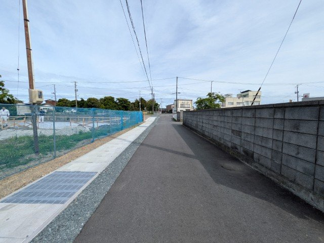 【新築戸建】　いわき市四倉町上仁井田2期　長期優良住宅の前面道路含む現地写真|北東側3.44ｍ公道