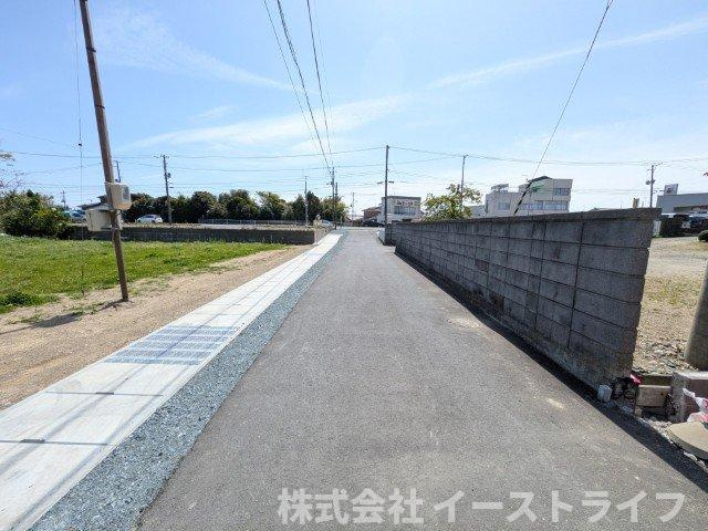 【新築戸建】　いわき市四倉町上仁井田2期　長期優良住宅の前面道路含む現地写真|北東側3.44ｍ公道