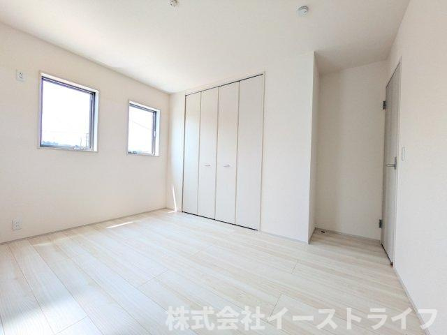 【新築戸建】　いわき市平赤井2期　長期優良住宅　全1棟の子供部屋|家具などのインテリアともマッチしておしゃれ感が出しやすく、身の回りの整理がしやすいのも魅力な洋室です。