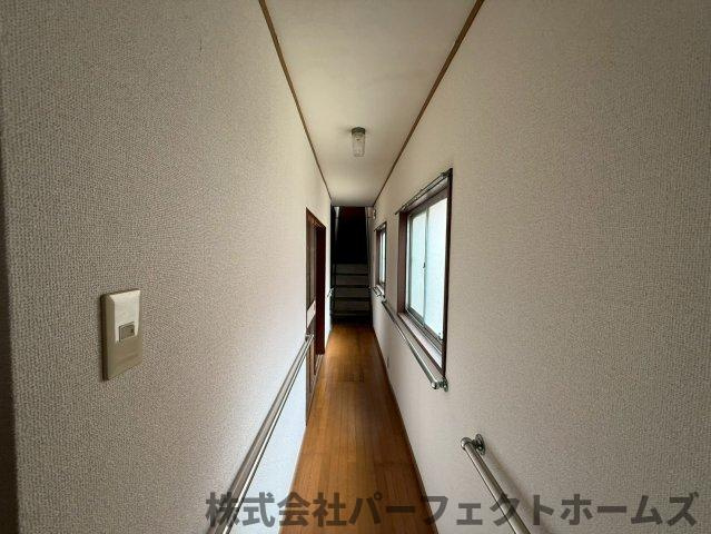 香里ヶ丘1丁目戸建の内装|きれいな内装です