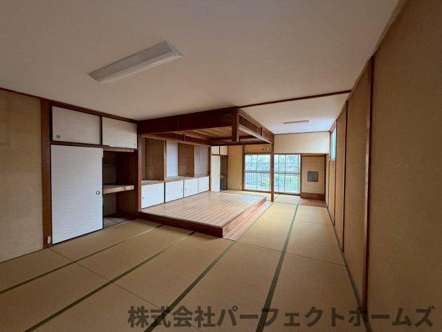 香里ヶ丘1丁目戸建の和室|ゆったりとくつろげる和室です