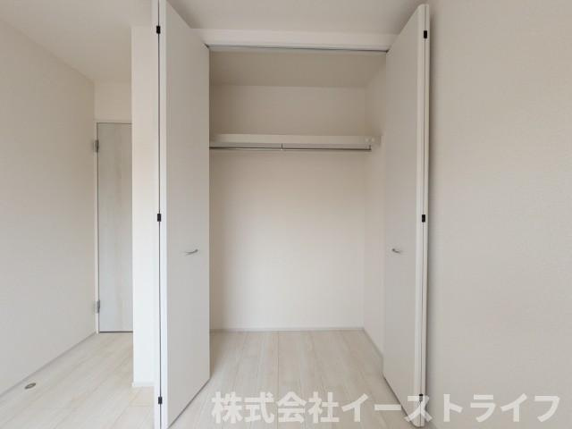 【新築戸建】　いわき市自由ヶ丘4期　長期優良住宅　全2棟の収納|1号棟写真　収納スペースが豊富です。全居室に収納が付いており、すっきり片づけることができ部屋を広く使うことができます。