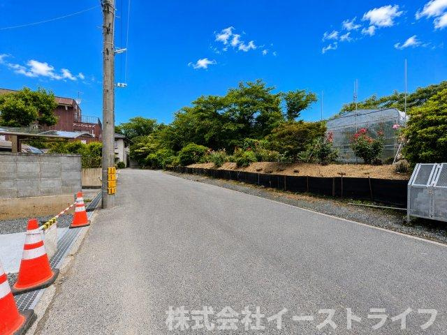 【新築戸建】　いわき市自由ヶ丘4期　長期優良住宅　全2棟の前面道路含む現地写真|南東側5.5ｍ公道