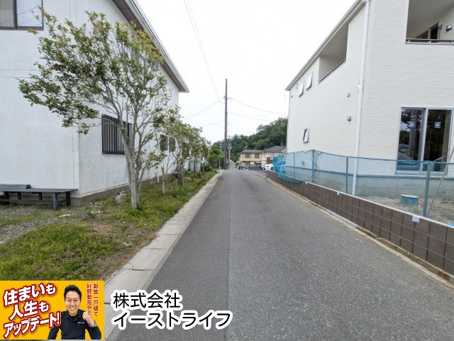 【新築戸建】　いわき市自由ヶ丘4期　長期優良住宅　全2棟の駐車場|1号棟写真　カースペースです。3台駐車可能（車種による）