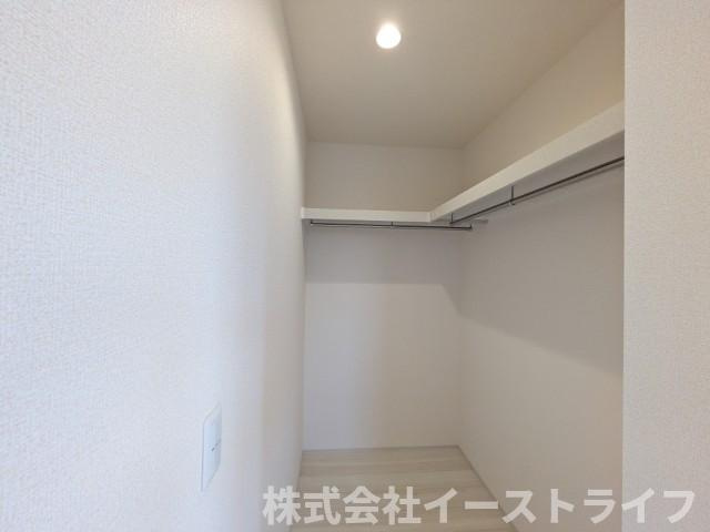 【新築戸建】　いわき市小名浜大原2期　長期優良住宅　の収納|2階の居室すべてにウォークインクローゼットが付いています。ウォークインクローゼットは洋服以外の小物類も収納でき、大変便利です！