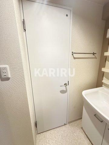 ダイドーメゾン大阪御堂筋の玄関