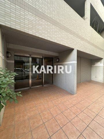 ダイドーメゾン大阪御堂筋のエントランス