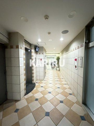ダイドーメゾン大阪御堂筋のロビー