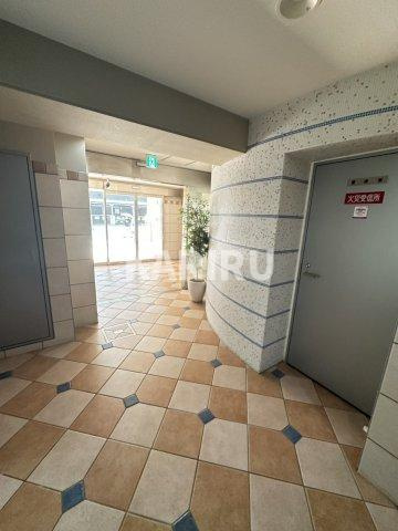 ダイドーメゾン大阪御堂筋のロビー