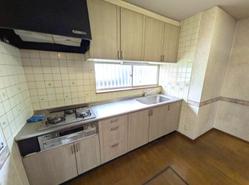 小牧市大字東田中　中古戸建のキッチン|コンパクトなキッチンで掃除もラクラク
