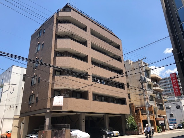 ファルコ中央