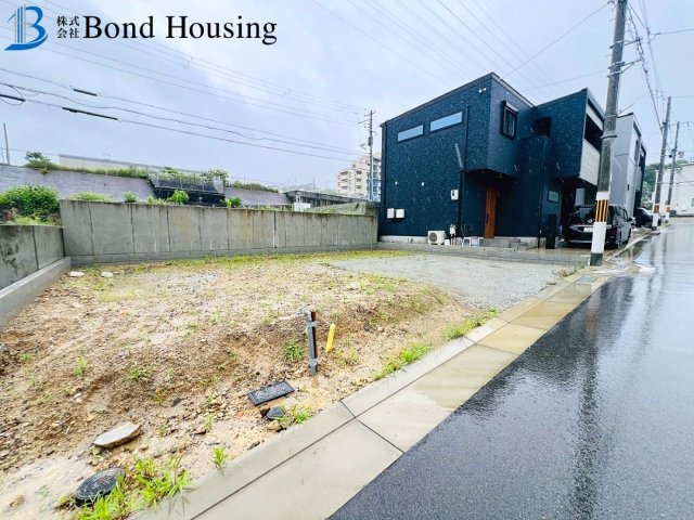駐車並列2台可能　清水が丘1期　新築6区画　1号棟の前面道路含む現地写真