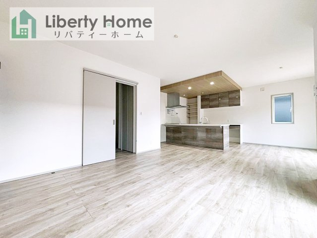 土浦市高岡　新築戸建　1号棟の居間・リビング