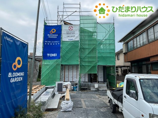 鴻巣市吹上本町2丁目　新築一戸建て　ブルーミングガーデン　01の外観